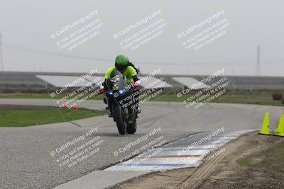 media/Nov-30-2025-TrackDaz (Sun) [[d8b22663df]]/B Group/Session 5 (Wheelie Bump)/